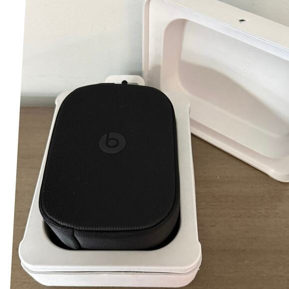 Beats Studio Pro Wireless Headphones Model MGTP3LL/A USA Black NC Spatial Audio - Picture 15 of 16